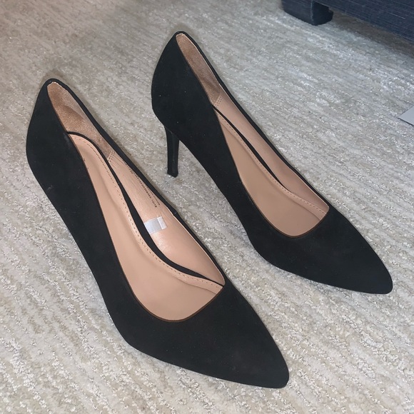 business professional heels